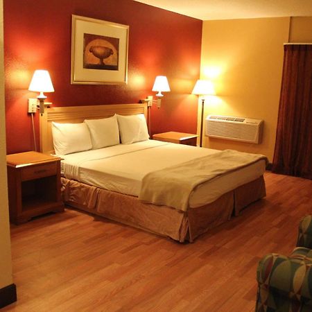 Fortuna Inn And Suites Tucson Bagian luar foto
