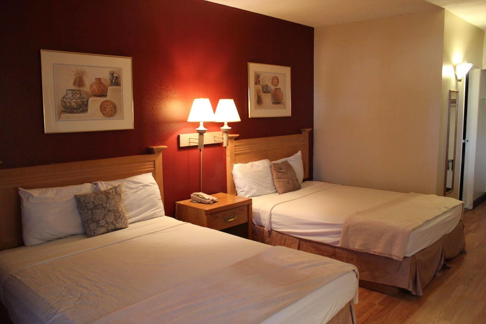 Fortuna Inn And Suites Tucson Bagian luar foto