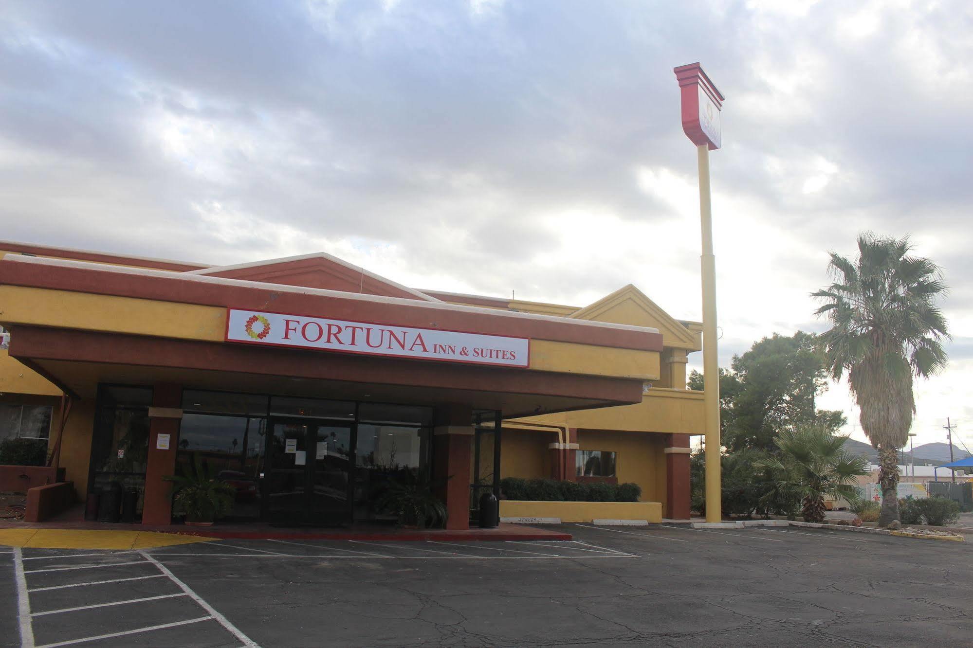 Fortuna Inn And Suites Tucson Bagian luar foto