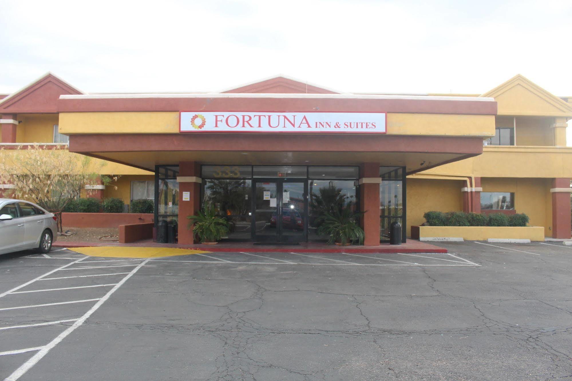 Fortuna Inn And Suites Tucson Bagian luar foto