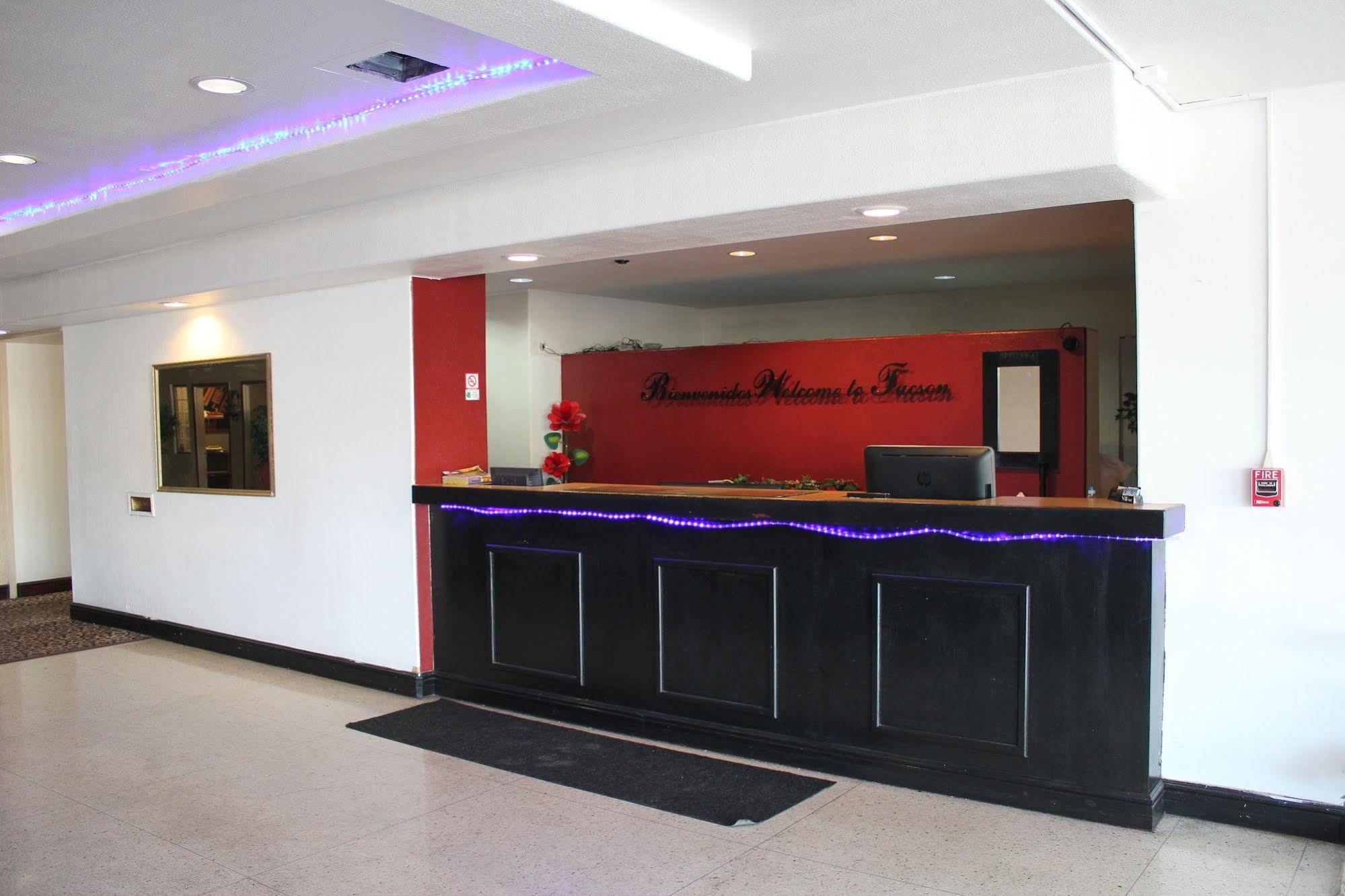 Fortuna Inn And Suites Tucson Bagian luar foto