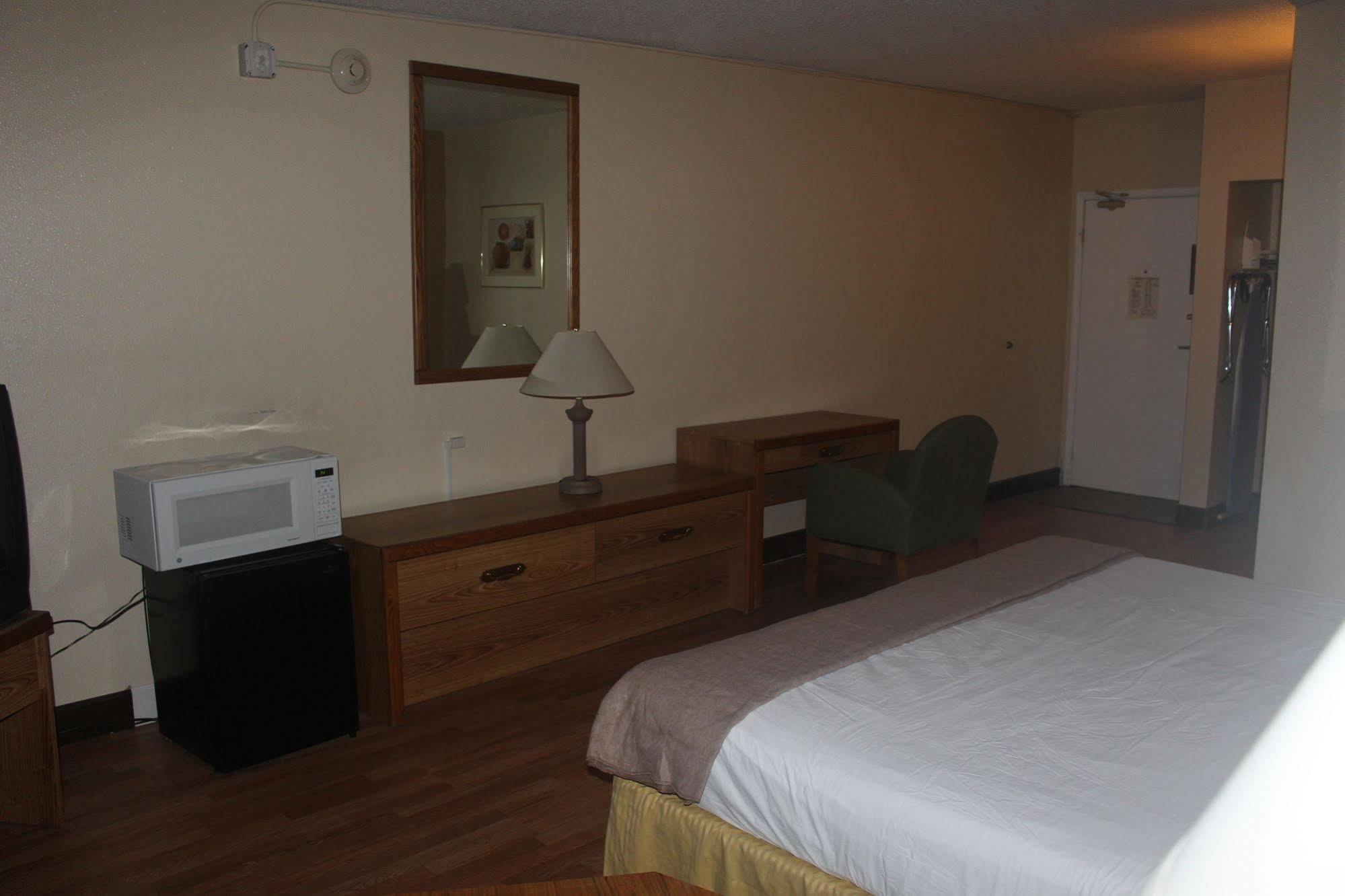 Fortuna Inn And Suites Tucson Bagian luar foto
